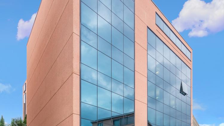 Ufficio di rappresentanza, luminoso e in pieno centro