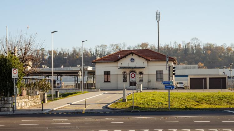 Grazioso appartamento ristrutturato 2.5 locali in tipica casa ticinese a Stabio