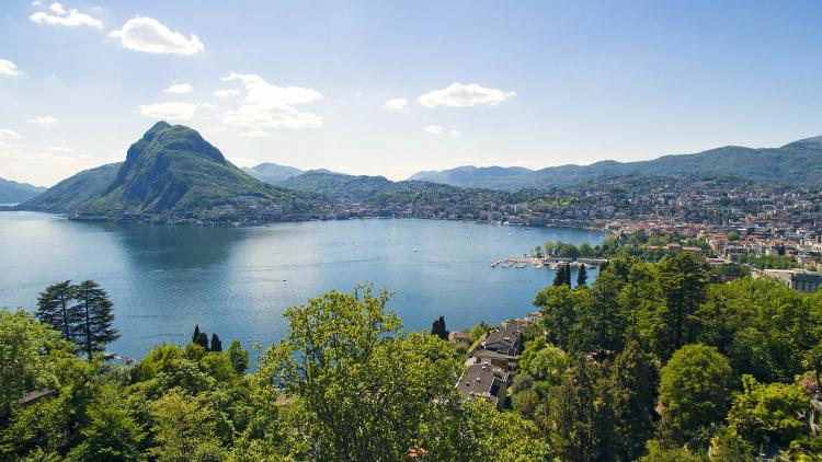 Bellissimo appartamento di 5.5 locali con magnifica vista sul lago