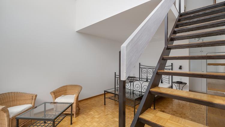 Duplex arredato con giardino privato - in pieno centro città