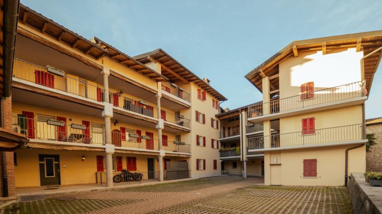 Grazioso appartamento ristrutturato 2.5 locali in tipica casa ticinese a Stabio