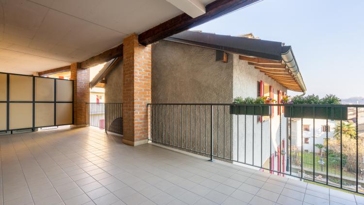Grazioso appartamento ristrutturato 2.5 locali in tipica casa ticinese a Stabio